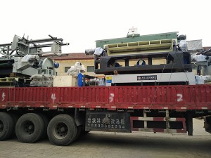 數(shù)控旋切彩板一體機(jī)發(fā)貨現(xiàn)場